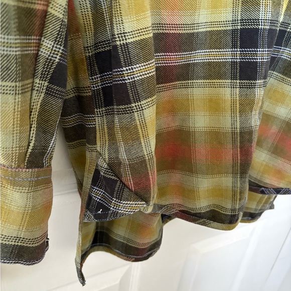 We The Free Izzy Flannel Cargo Plaid Button-Down Shirt/ Jacket/Shacket - Picture 4 of 9
